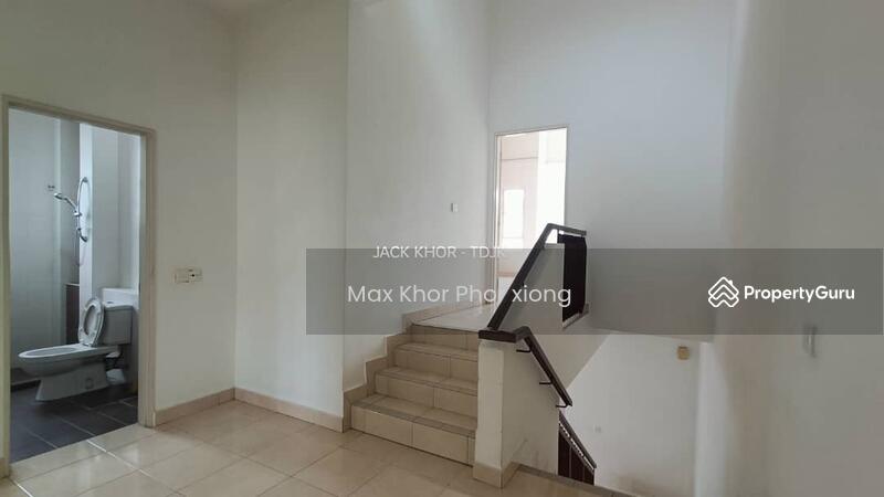 2-storey Terraced House for Sale in Setia Indah 9 (Setia Alam) - Max Khor Phor xiong - Stairs - PropertyGuru.com.my