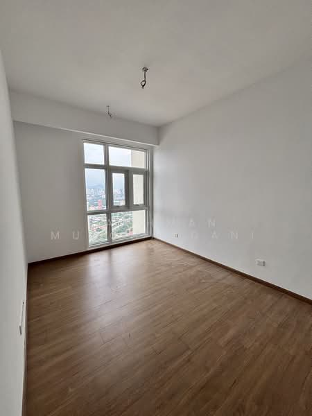 Service Residence for Sale at Met 1 Residences - Lachman Mulchandani - Second bedrooms  - PropertyGuru.com.my