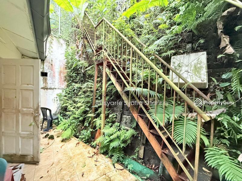 2-storey Terraced House for Sale in Seksyen 5 Wangsa Maju (Wangsa Maju) - Absyarie Syafiq Shahrin - Stairs - PropertyGuru.com.my