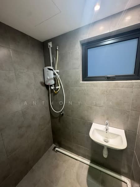Kediaman Servis untuk Disewa di One Equine - Anthony Tek - Bathroom - PropertyGuru.com.my