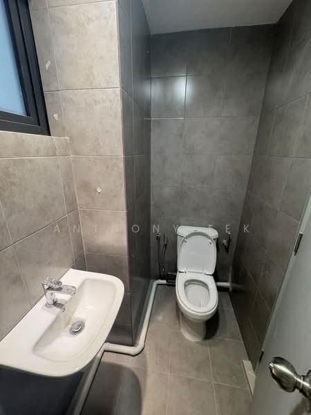 Kediaman Servis untuk Disewa di One Equine - Anthony Tek - Bathroom - PropertyGuru.com.my