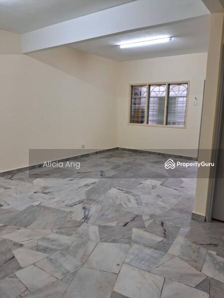 Apartment for Sale at Subang Perdana Goodyear Court 2 - Alicia Ang - Living Room - PropertyGuru.com.my