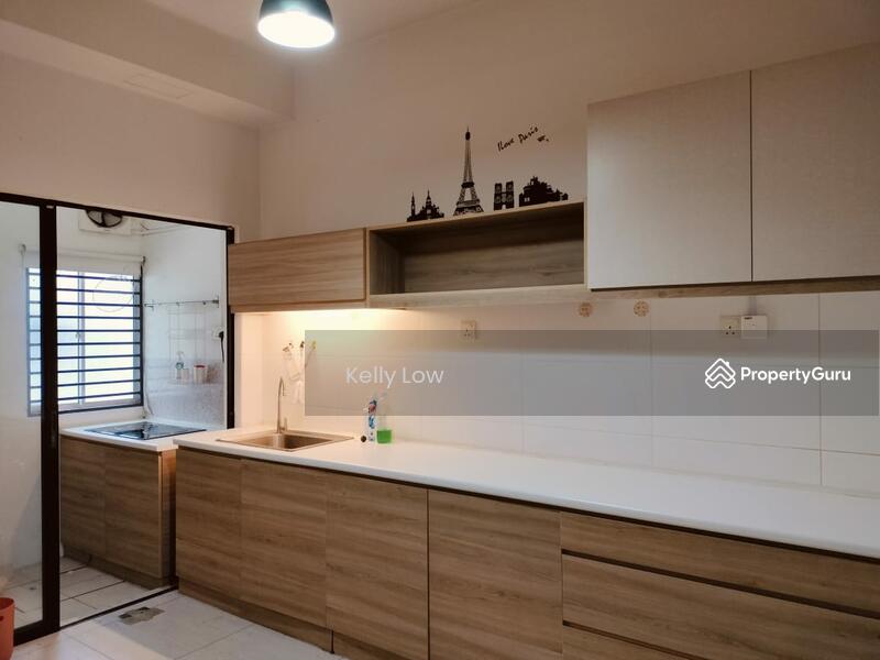 Townhouse for Sale in 16 Sierra (Puchong) - Kelly Low - Kitchen - PropertyGuru.com.my