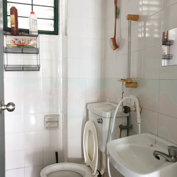 Apartment for Sale at SD Apartments - Jason Lai - Bathroom - PropertyGuru.com.my