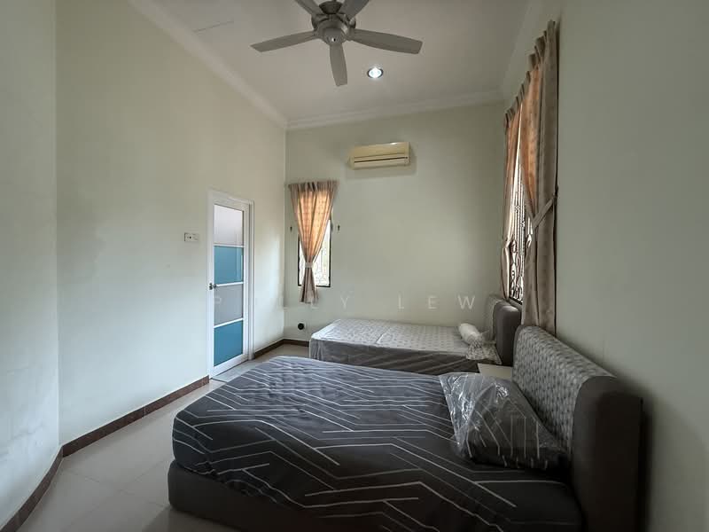 Bungalow for Sale in Sungai Long (Bandar Sungai Long) - Polly Lew - Bedroom - PropertyGuru.com.my