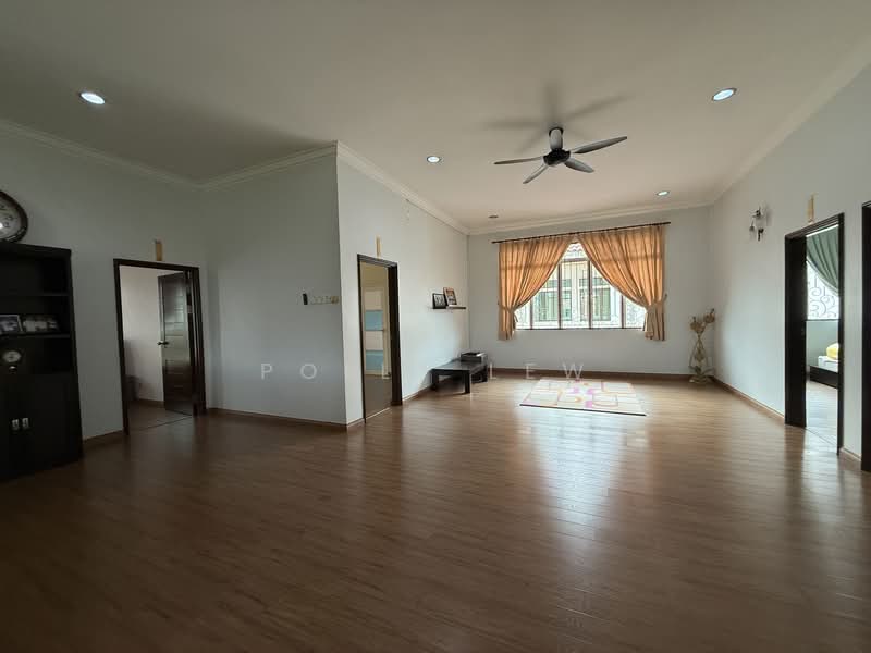 Bungalow for Sale in Sungai Long (Bandar Sungai Long) - Polly Lew - Living Room - PropertyGuru.com.my