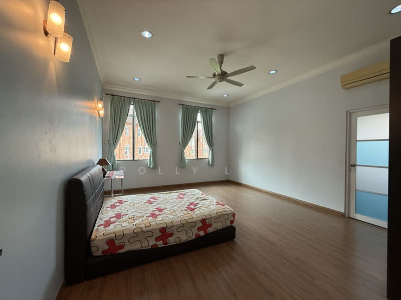 Bungalow for Sale in Sungai Long (Bandar Sungai Long) - Polly Lew - Master Bedroom - PropertyGuru.com.my