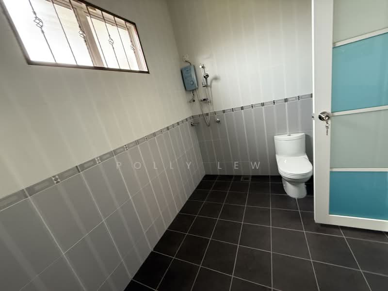Bungalow for Sale in Sungai Long (Bandar Sungai Long) - Polly Lew - Bathroom - PropertyGuru.com.my