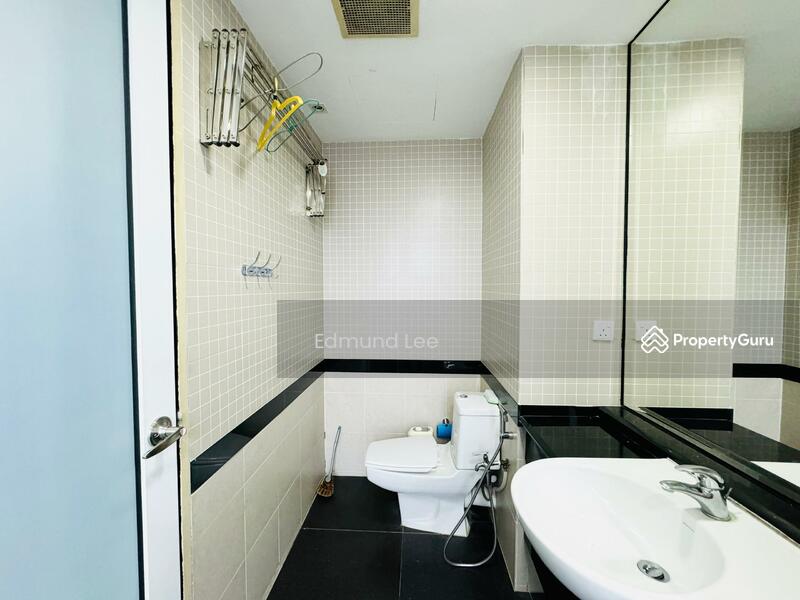 Condominium for Sale at The Maple Condominium - Edmund Lee - Bathroom - PropertyGuru.com.my