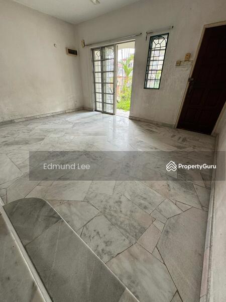 Rumah Teres 2-Tingkat untuk Dijual di Usj 20 (Subang Jaya) - Edmund Lee - Living Room - PropertyGuru.com.my