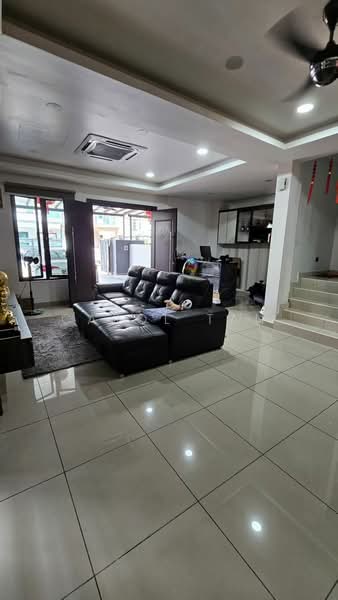 Cluster House for Sale in Bandar Kulai (Kulai) - Carol Tan - Living Room - PropertyGuru.com.my
