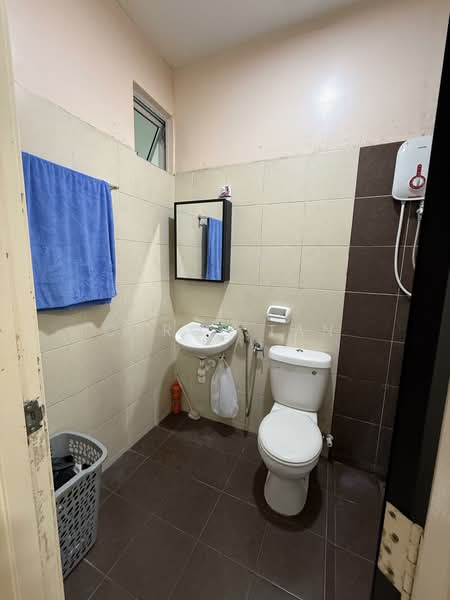 Cluster House for Sale in Bandar Kulai (Kulai) - Carol Tan - Bathroom - PropertyGuru.com.my