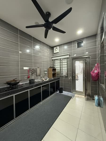 Cluster House for Sale in Bandar Kulai (Kulai) - Carol Tan - Kitchen - PropertyGuru.com.my