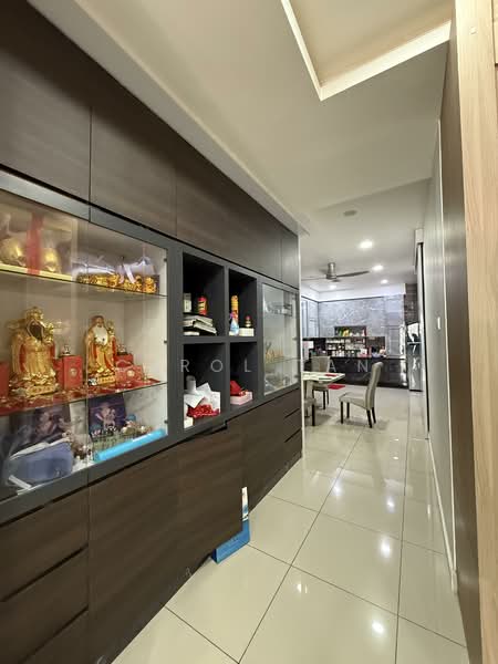 Cluster House for Sale in Bandar Kulai (Kulai) - Carol Tan - Corridor - PropertyGuru.com.my