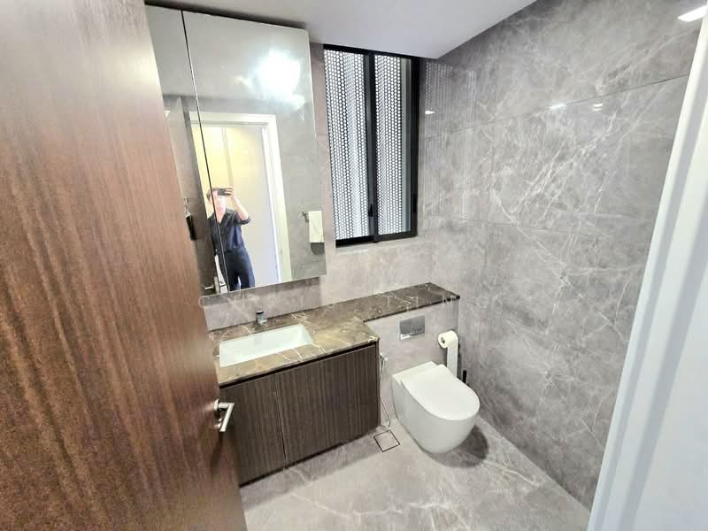 Service Residence for Sale at Park Regent @Desa Park City - Chris Ting - Bathroom - PropertyGuru.com.my