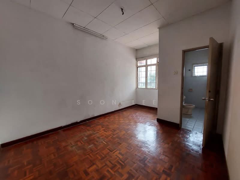 Rumah Teres untuk Dijual di Bandar Utama 1 (Bandar Utama) - Sandra Wang - Bedroom - PropertyGuru.com.my