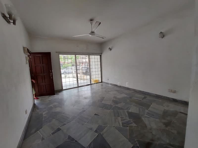 Rumah Teres untuk Dijual di Bandar Utama 1 (Bandar Utama) - Sandra Wang - Living Room - PropertyGuru.com.my