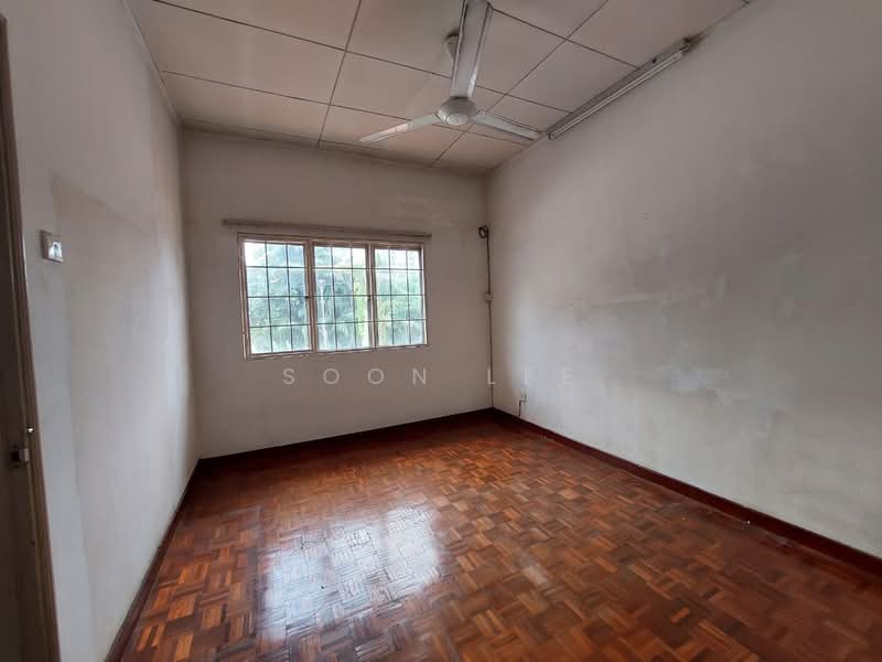 Rumah Teres untuk Dijual di Bandar Utama 1 (Bandar Utama) - Sandra Wang - Bedroom - PropertyGuru.com.my
