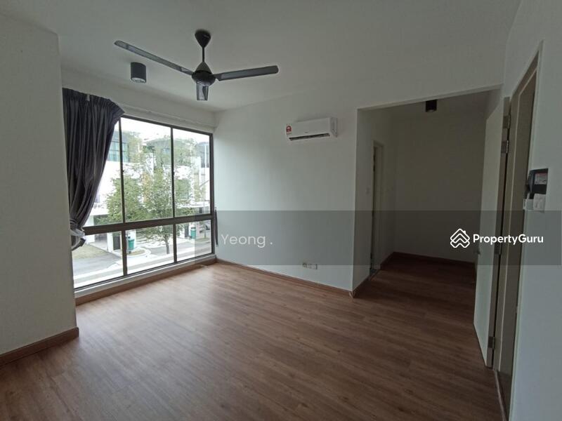 3-storey Terraced House for Sale in Cyberjaya (Selangor) - Yeong . - Living Room - PropertyGuru.com.my