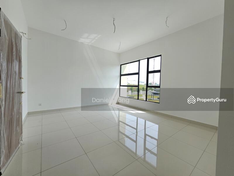 Cluster House for Sale in Johor Bahru (Johor) - Daniel Wong - Living Room - PropertyGuru.com.my