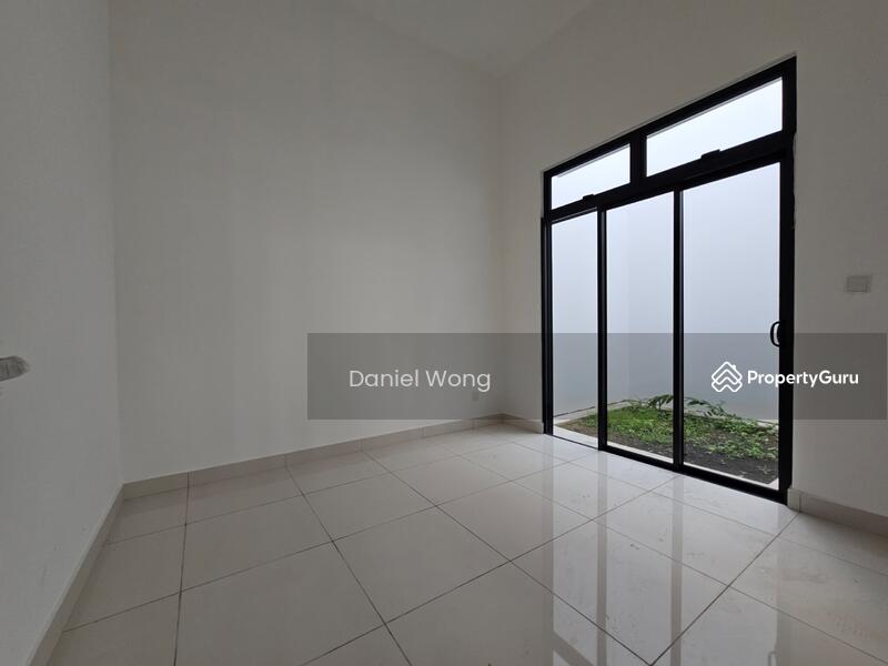 Cluster House for Sale in Johor Bahru (Johor) - Daniel Wong - Living Room - PropertyGuru.com.my
