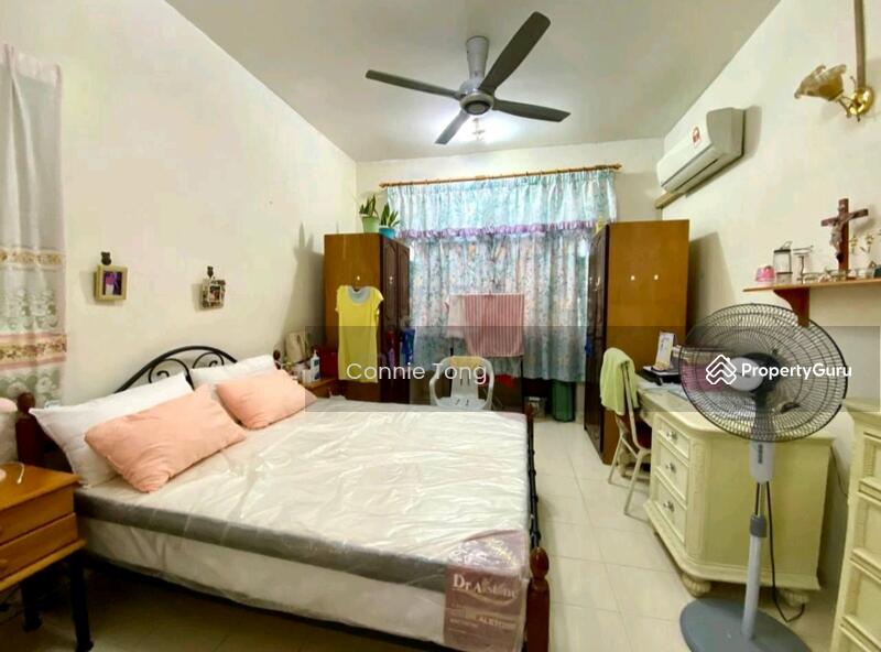 2-storey Terraced House for Sale in Subang Heights (Subang Jaya) - Connie Tong - Bedroom - PropertyGuru.com.my