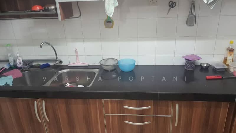 Condominium for Sale at Sri Impian Condominium - Varsha Poptani - Kitchen - PropertyGuru.com.my