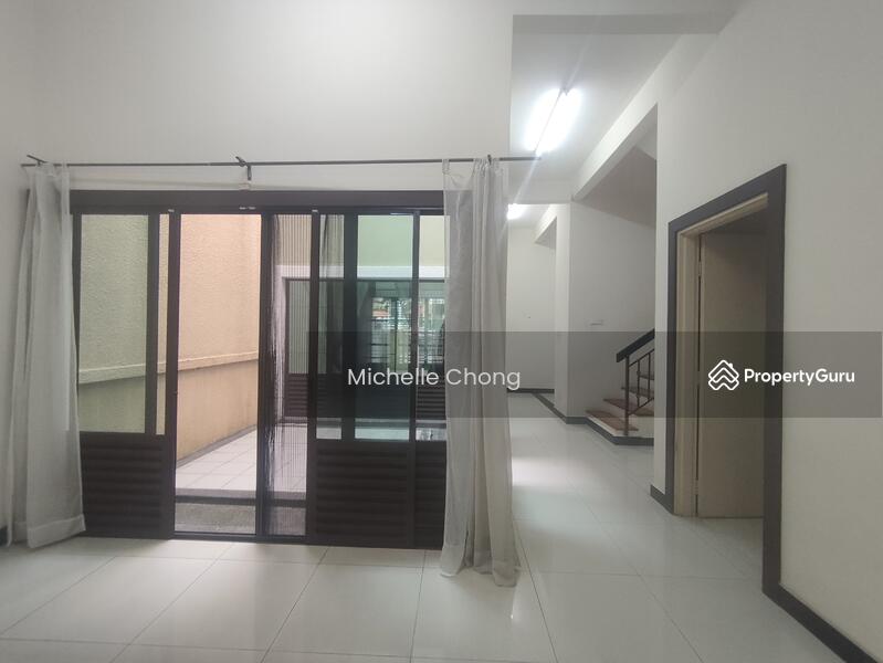 Indoor courtyard 