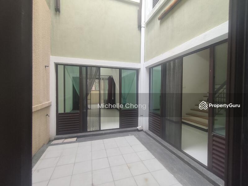 Indoor courtyard 