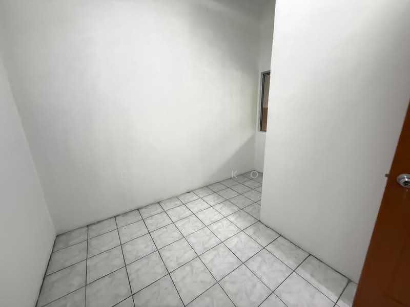2-storey Terraced House for Sale in Taman Sri Putra Mas (Sungai Buloh) - Chloe Kok - Interior - PropertyGuru.com.my