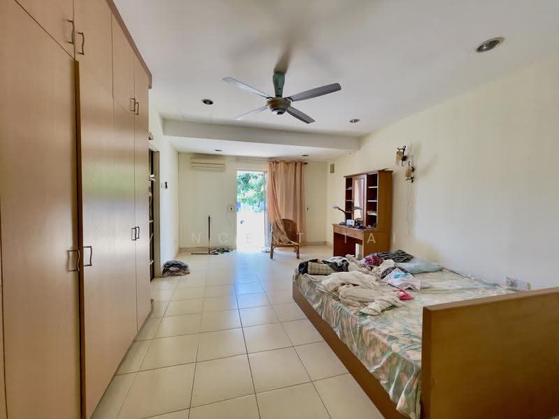 Rumah Teres 2-Tingkat untuk Dijual di Taman Pandan Indah (Pandan Indah) - Vincent Tai - Master Bedroom - PropertyGuru.com.my