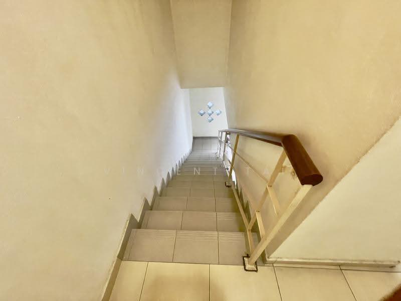 Rumah Teres 2-Tingkat untuk Dijual di Taman Pandan Indah (Pandan Indah) - Vincent Tai - Stairs - PropertyGuru.com.my