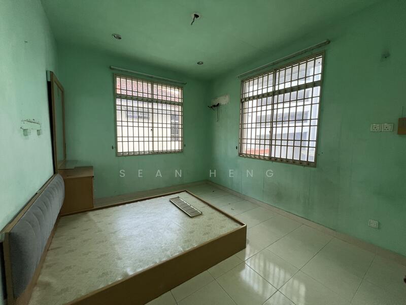 Rumah Berkembar untuk Dijual di Bukit Kecil (Bukit Mertajam) - Sean Heng - Bedroom - PropertyGuru.com.my