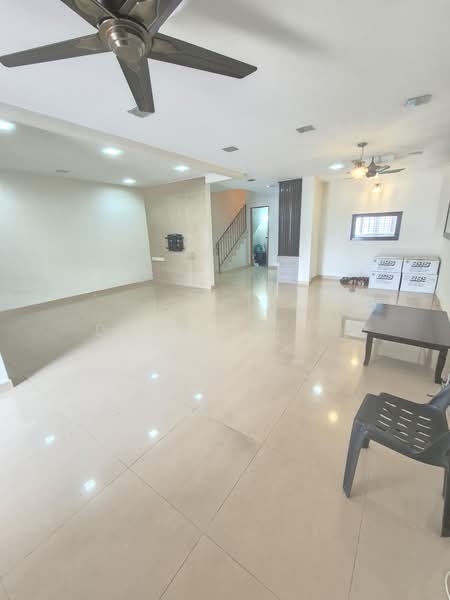 Rumah Teres 2-Tingkat untuk Dijual di Taman Lucky (Bangsar) - Debbie Lam - Living Room - PropertyGuru.com.my