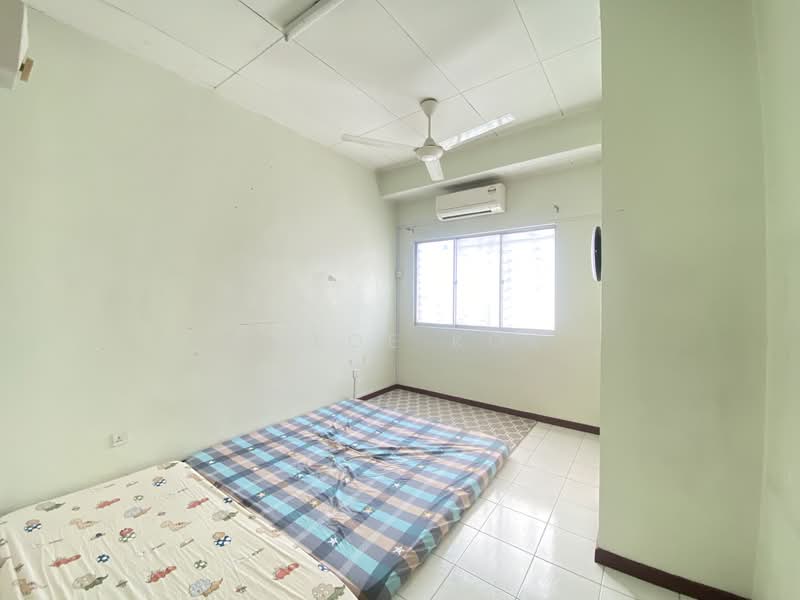 Rumah Teres 2 Tingkat untuk Dijual di Sungai Buloh (Selangor) - Chloe Kok - Bedroom - PropertyGuru.com.my