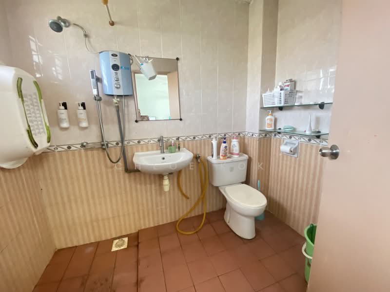 Rumah Teres 2 Tingkat untuk Dijual di Sungai Buloh (Selangor) - Chloe Kok - Bathroom - PropertyGuru.com.my