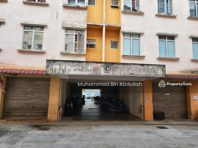 Pangsapuri untuk Dijual di Seremban Putra - Ismi Muhammad - Car Park - PropertyGuru.com.my