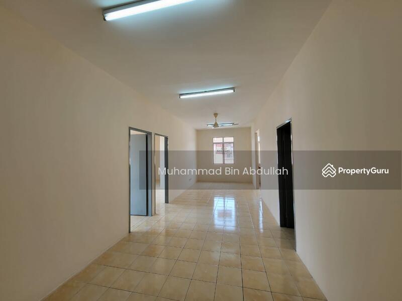 Pangsapuri untuk Dijual di Seremban Putra - Ismi Muhammad - Living Room - PropertyGuru.com.my