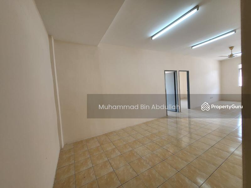 Pangsapuri untuk Dijual di Seremban Putra - Ismi Muhammad - Living Room - PropertyGuru.com.my