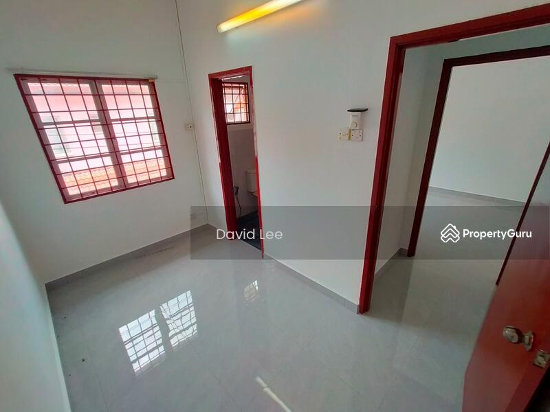 2-storey Terraced House for Rent in Kota Emerald (Rawang) - David Lee - Hallway - PropertyGuru.com.my