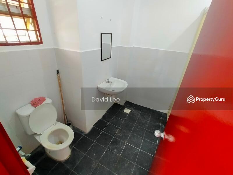 2-storey Terraced House for Rent in Kota Emerald (Rawang) - David Lee - Bathroom - PropertyGuru.com.my