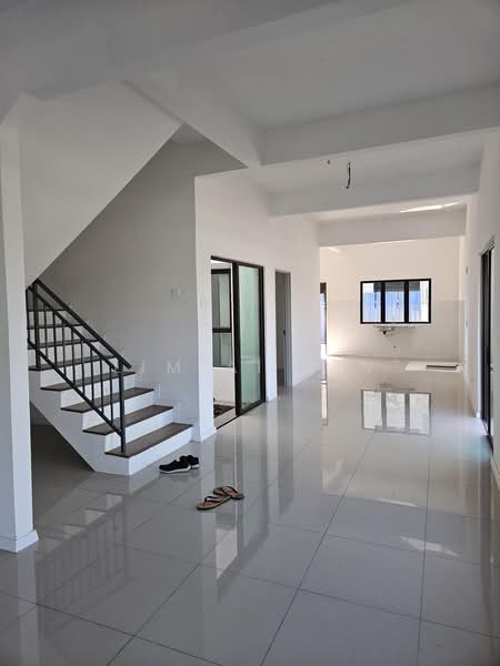 2-storey Terraced House for Sale in Petaling Jaya (Selangor) - Lim Ai Jin - Living Room - PropertyGuru.com.my