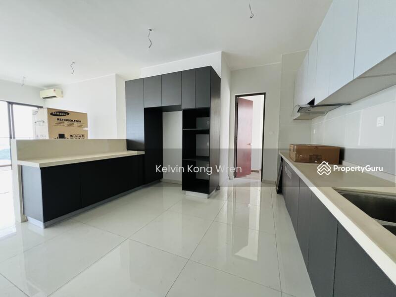 Condominium for Sale at Kings Bay @ Country Garden Danga Bay - Kelvin Kong Wren - Kitchen - PropertyGuru.com.my