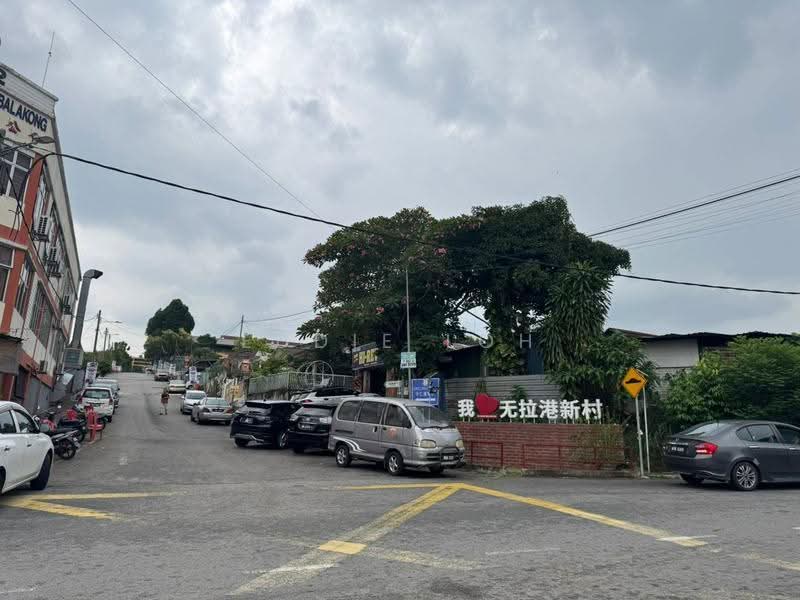 Bungalow House for Sale in Kampung Baru Balakong (Balakong) - Eddie Loh - PropertyGuru.com.my