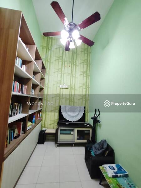 Maid Room