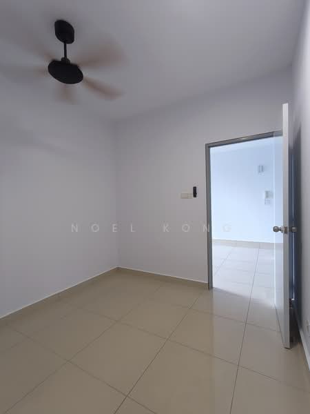 Servis Apartment untuk Dijual di Pacific Place - Noel Kong - 3rd Bedroom - PropertyGuru.com.my
