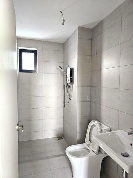 Service Residence for Sale at Residensi Ava @ Kiara Bay - Sunny Lee - Bathroom - PropertyGuru.com.my