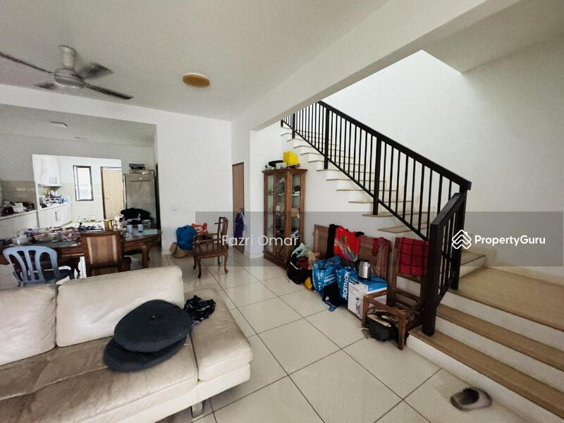 2-storey Terraced House for Sale in Denai Alam (Shah Alam) - Fazri Omar - Living Room - PropertyGuru.com.my