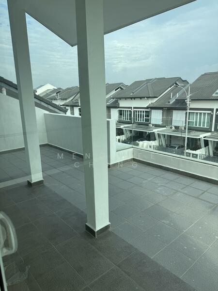 3-storey Terraced House for Sale in Cyberjaya (Selangor) - Mindy Chong - Balcony - PropertyGuru.com.my