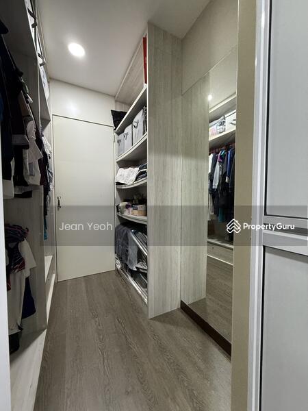 Service Residence for Sale at Savanna Executive Suite @ Southville City - Jean Yeoh - Walk in wardrobe - PropertyGuru.com.my